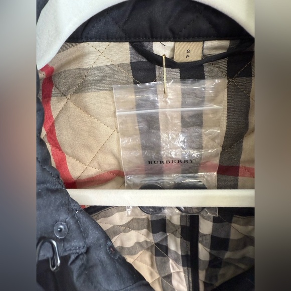 BURBERRY BLACK LADIES BUTTONUP JACKET - Picture 16 of 17